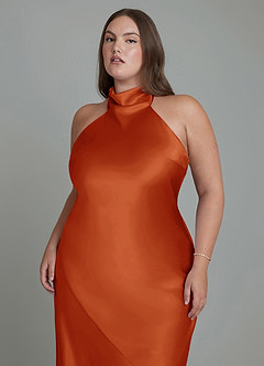 Azazie Velli Vestidos de damas de honor Vestido Pimenton de Satén Metálico de Corte Recto con Cuello alto image9