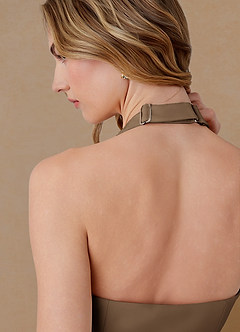 front Liora Trüffel Maßgeschneiderte Weste mit edlem Webmuster