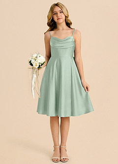 Azazie Bear Junior Robe Trapèze en Satin extensible Encolure en Forme de Cœur Agave image6