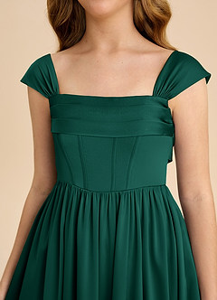 Azazie Hattie Junior Robe Trapèze en Satin extensible Plissée émeraude image9