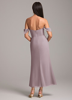 Azazie Saige Robes de demoiselle d'honneur Robe Fourreau Convertible en Mousseline de soie Épaule décolletée Crépuscule image5