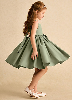 Azazie Jessie vestidos de niña de las flores Vestido de Pistacho de Satin Mate de Corte En A con Lazo image3