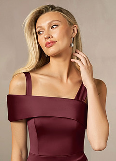 Azazie Laramie vestidos de madre de la novia Vestido de Cabernet de Satén Elástico de Sirena con Plisado image5