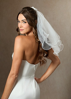 front Bow Shoulder Length Wavy Layered Veil