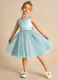 Azazie Tadpole Robe Demoiselle D'honneur Fillette Robe Trapèze en Mat Satiné Plissée Brume image4