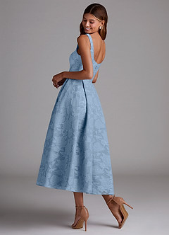 Azazie Amalie Robes de demoiselle d'honneur Robe Trapèze en Blumen-Burnout Plissée Poudre Bleue image2