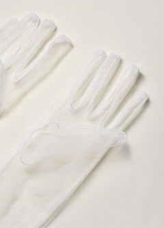 front Guantes de novia de tul adornados con perlas