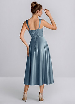 Azariya Staubiges Blau Satin-Midikleid mit eckigem Ausschnitt und Schnürung in A-Linie image3