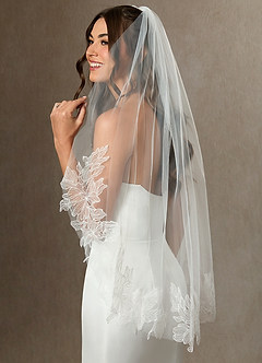 front Embroidered Floral Lace Hem Fingertip Length Veil