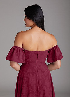 Azazie Sue Robes de demoiselle d'honneur Robe Trapèze Convertible en Blumen-Burnout Épaule décolletée Bourgogne image6
