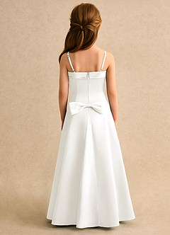 Azazie Izel Junior Formal 플라워 걸 드레스 A라인 주름진 매트 새틴 플로어 길이 드레스 image4