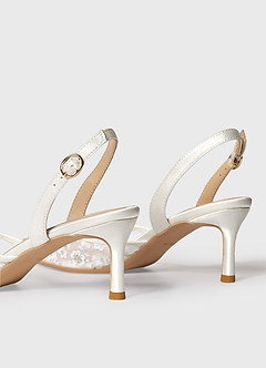 front Hand-Beaded 3D Flowers Bridal Shoes