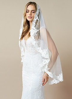 front Persila Lace Fingertip Veil