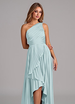 Azazie Lyrica Robes de demoiselle d'honneur Robe Trapèze en Satin extensible Une épaule Brume image7