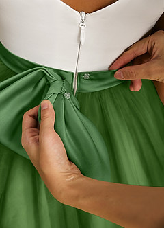 Azazie Sprout Abiti da Ragazza di Fiori Abito A-Line in Tulle Fiocco Basilico image5