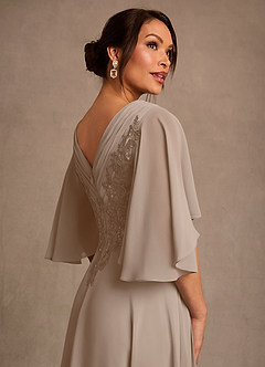 Azazie Tilda vestidos de madre de la novia Vestido Gris Pardo de Gasa de Corte en A con Encaje image3