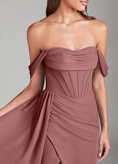 Azazie Amyra Robes de demoiselle d'honneur Robe Fourreau Convertible en Mousseline de soie Épaule décolletée Rose Du Désert image6