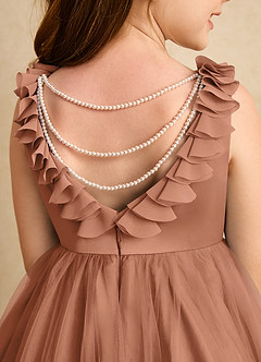 Azazie Lorita Robe Demoiselle D'honneur Fillette Robe Trapèze en Tulle Perlé Bronze image8