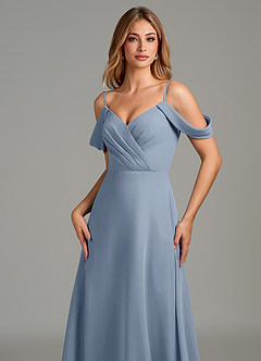 Azazie Julianne Essayer des robes à la maison Robe Trapèze en Mousseline de soie Épaule décolletée Bleu Poussiéreux image2