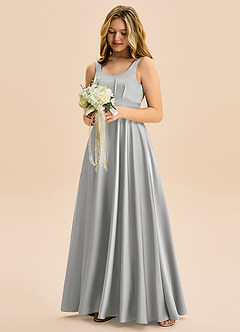 Azazie Gabby Junior Jurk van Stretch Satijn met A-Lijn Geplooid Zilver image4