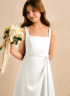 Azazie Emiko Girls Formal Flower Girl Klänningar Klä A-Line i Matt satäng Plisserad image5