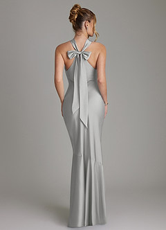 Azazie Reign Robes de demoiselle d'honneur Robe Sirène en Satin extensible Plissée Argent image2
