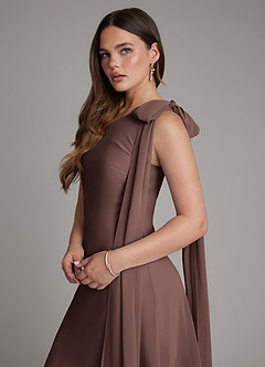 Azazie Monique Robes de demoiselle d'honneur Robe Trapèze en Mousseline de soie Asymétrique Ganache image5