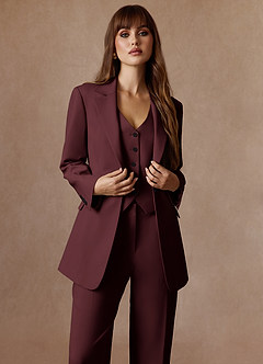 front Rowan Cabernet Traje de tres piezas de alto rendimiento con tejido refinado