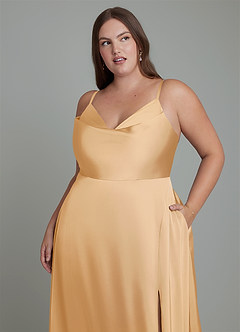 Azazie Sarella Robes de demoiselle d'honneur Robe Trapèze en Satin extensible Plissé Or image8