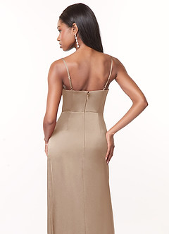 Azazie Maci Vestidos de damas de honor Vestido de Gris Pardo de Satén Elástico de Corte en A con Cuello en V plisado image4