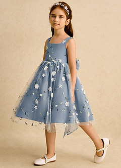 Azazie Bean 플라워 걸 드레스 볼가운 소매 없는 얇실버 명주 그물 무릎 길이 드레스 image5