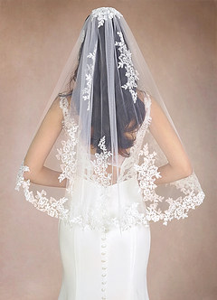 front Diamond and Lace Waist Veil