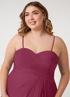 Azazie Arabella Allure Vestidos de damas de honor Vestido de Mora de Gasa de Corte en A Convertible con Escote de Corazón image19