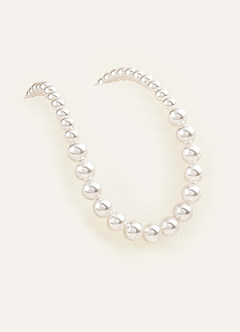 front Elegant Pearl Necklace