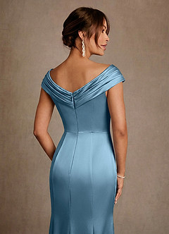 Azazie Aberdeen vestidos de madre de la novia Vestido de Azul Acero de Satén Elástico de Corte Recto con Plisado image5