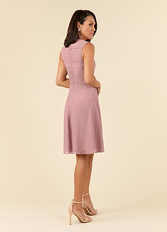 Azazie Theron Mère de la mariée Robes Robe Trapèze en Mousseline de soie Col V plissé Rose Poussiéreuse image4