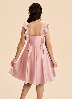 Azazie Kira Junior Vestido de Rosa Empolvado de Satén Elástico de Corte en A con Volante image2