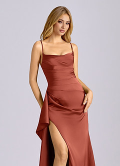Azazie Sarai Robes de demoiselle d'honneur Robe Fourreau en Satin extensible Corset Terracotta image4
