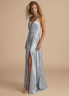 Azazie Davis Robes de demoiselle d'honneur Robe Trapèze en Satiné métallisé Plissée Argent image11