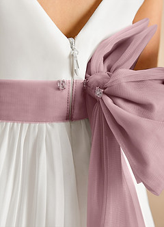 Azazie Margot Robe Demoiselle D'honneur Fillette Robe Trapèze en Mousseline de soie Plissée Ivoire Rose Poussiéreux image9