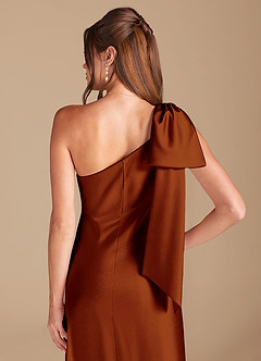 Azazie Capri Brudtärnklänningar Klänning av Tubklänning i Metallisk satin En axel Kastanjebrunt image2