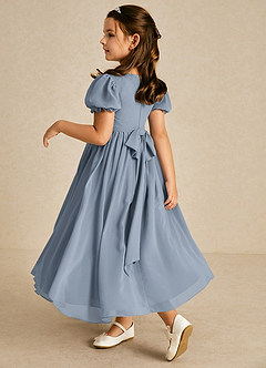 Azazie Joss Robe Demoiselle D'honneur Fillette Robe Trapèze en Mousseline de soie avec manches Bleu Poussiéreux image2