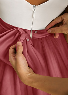 Azazie Sprout 플라워 걸 드레스 A라인 절하다 얇실버 명주 그물 티 길이 드레스 image5