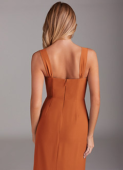 Azazie Denice Vestidos de damas de honor Vestido de Canela de Gasa de Corte Recto con Plisado image8