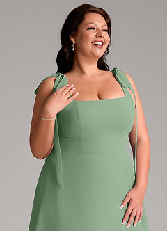 Azazie Debra Vestidos de damas de honor Vestido de Matcha de Gasa de Corte en A Convertible con Con bolsillos image16