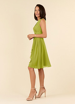 Azazie Theron Mère de la mariée Robes Robe Trapèze en Mousseline de soie Col V plissé Citronnelle image3