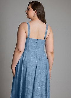 Azazie Shaude Abiti da Damigella Abito A-Line in Burnout Floreale Plissettato Blu Acciaio image15