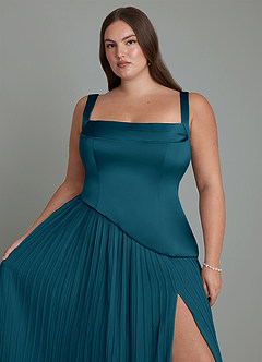 Azazie Stephanie Robes de demoiselle d'honneur Robe Trapèze en Satin extensible Plissé Bleu Encre image9