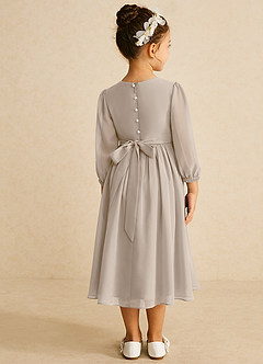 Azazie Lolo Robe Demoiselle D'honneur Fillette Robe Trapèze en Mousseline de soie avec manches Givre image5