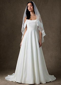 front Velo de encaje con borde de pétalos florecidos hasta la punta de los dedos